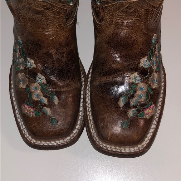 Macie Bean Boots - Picture 6 of 8